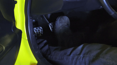 Demonstrates pumping the brake pedal to set pistons.