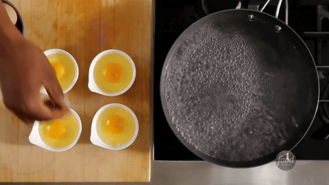 Shows the technique of slipping eggs into the water clockwise.