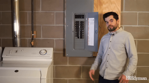 Demonstration of turning off the circuit breaker.
